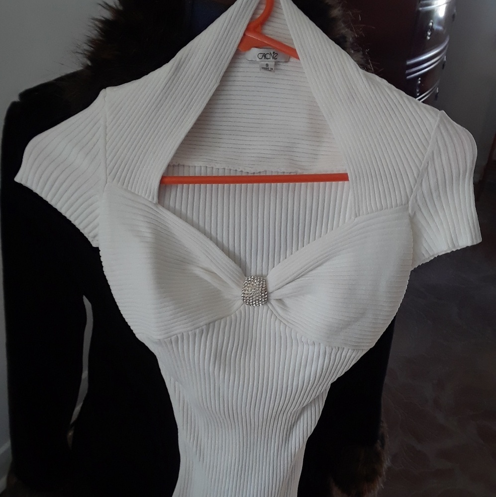 Women's  white top